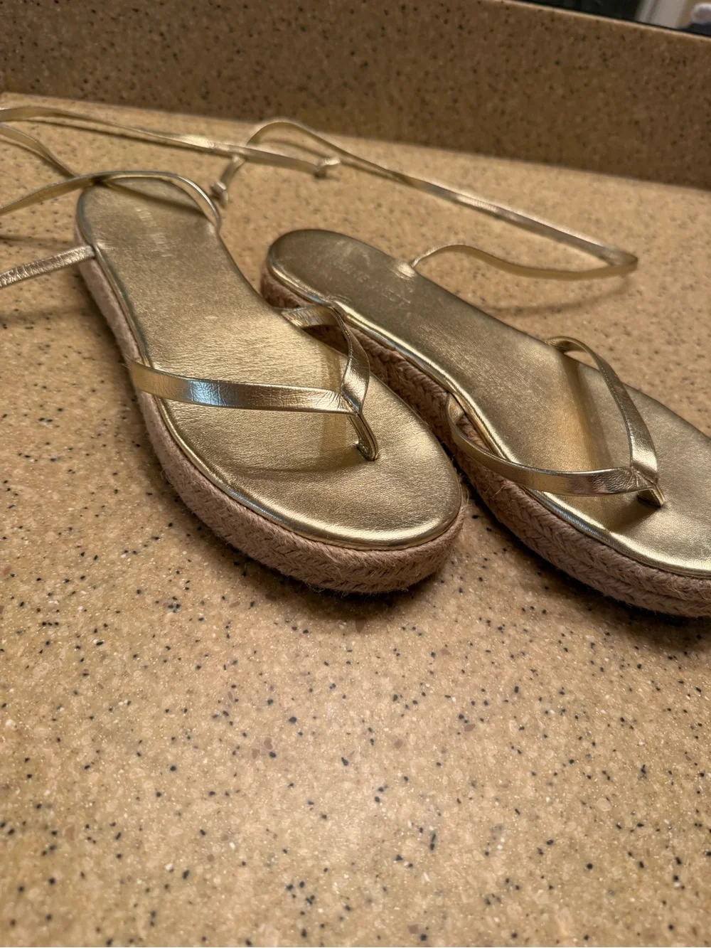 Nine West Gold Metallic Espadrille Thong Sandals with Ankle Wrap Sz 8.5